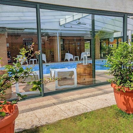 Fontana Oasis Apartments Кастельнуово-дель-Гарда Екстер'єр фото