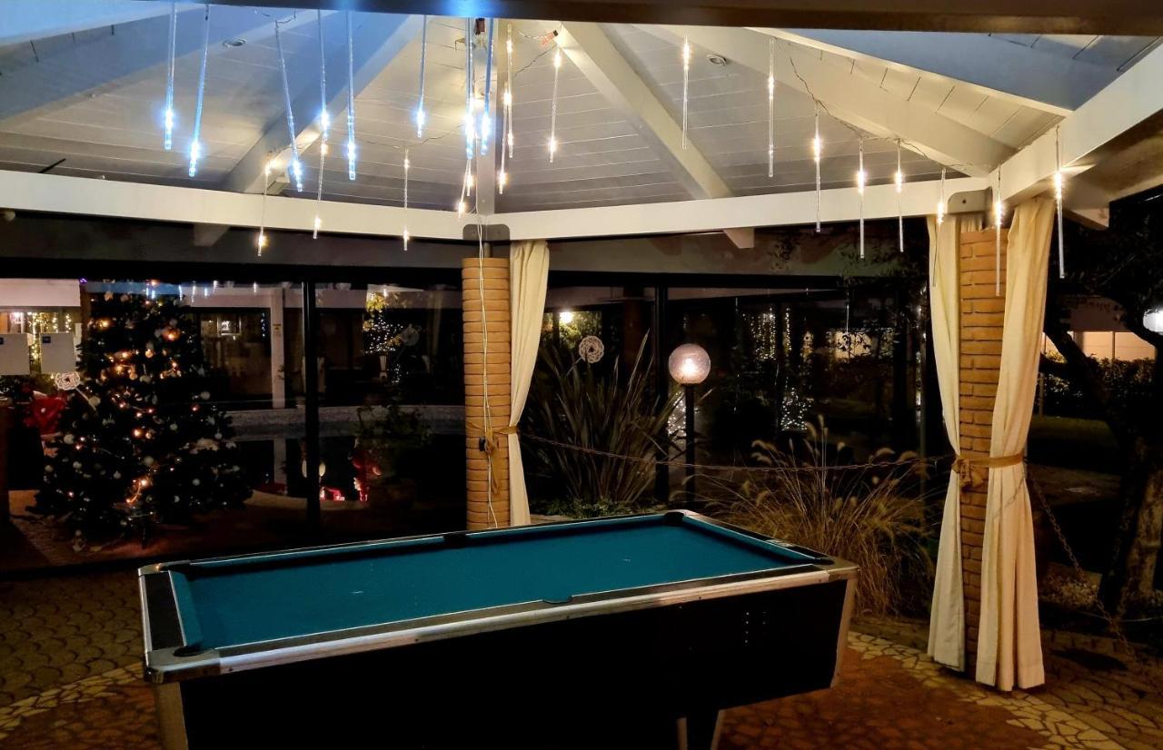 Fontana Oasis Apartments Кастельнуово-дель-Гарда Екстер'єр фото
